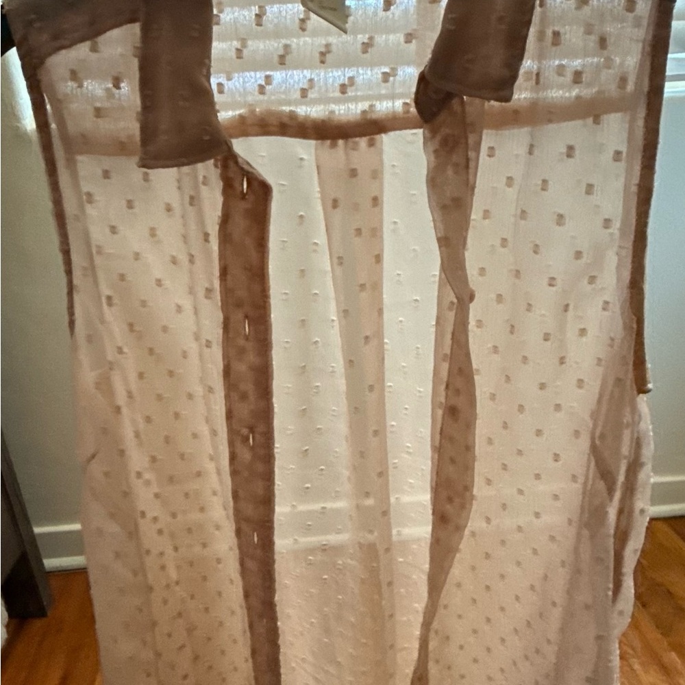 H&M Sheer Dot-Textured Duster in Blush